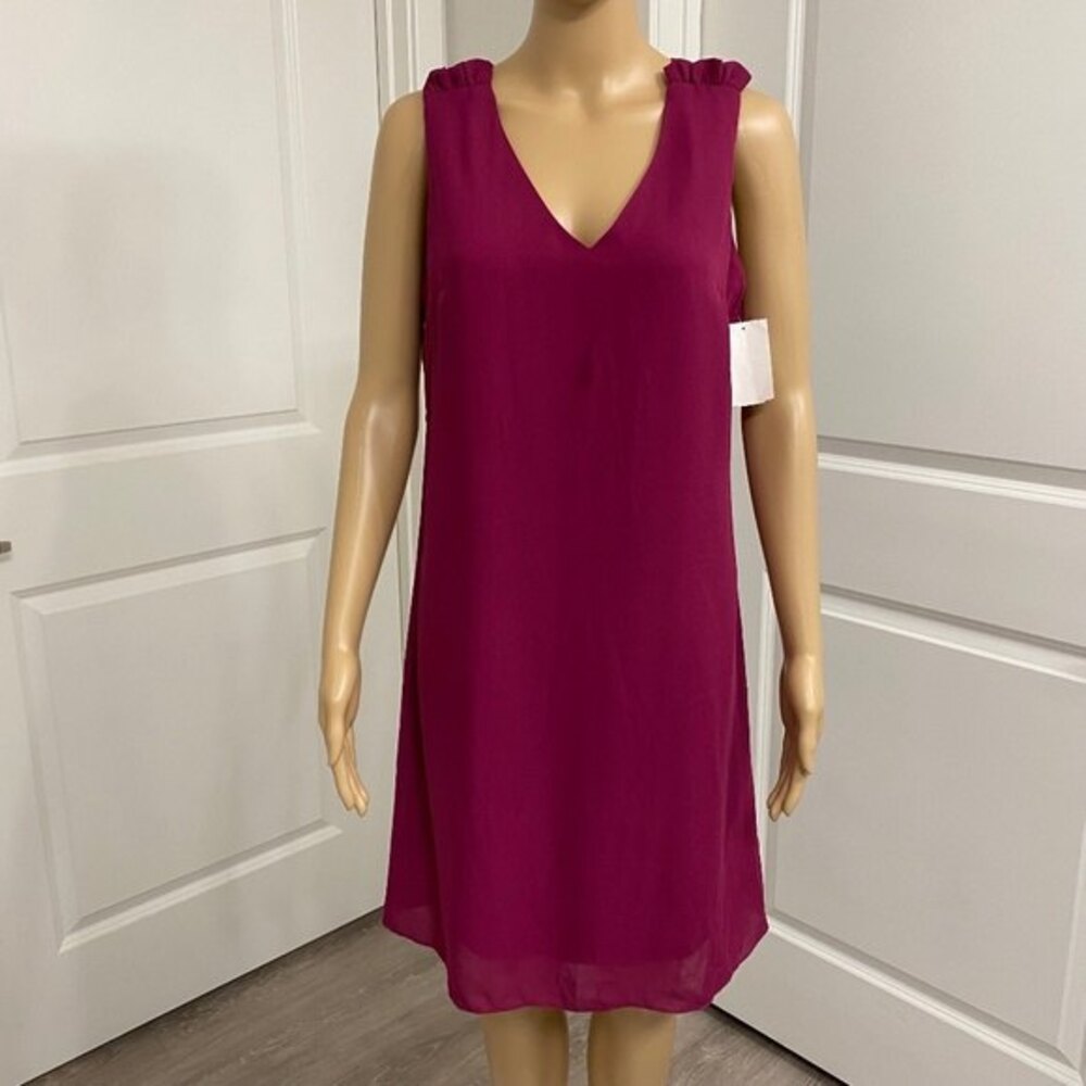 The Vanity Room Women's Sleeveless Midi Dress. Fuchsia. Medium. Work Wear. Cute